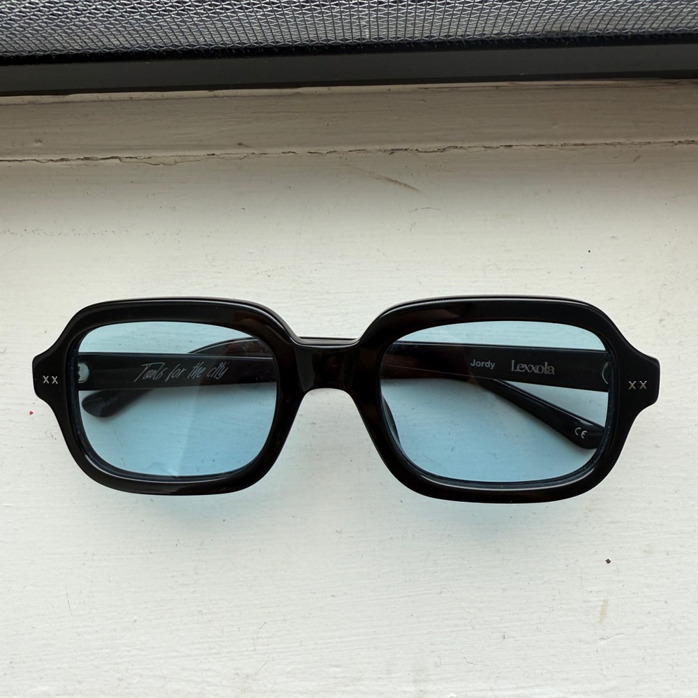 Lexxola Jordy black and blue sunglasses